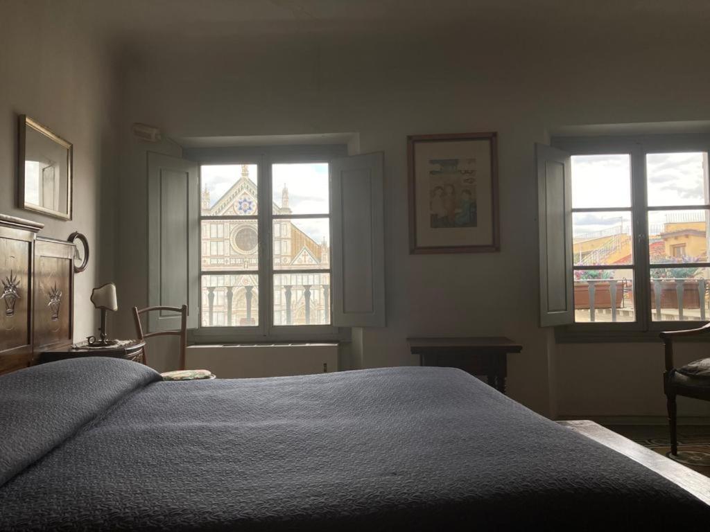 Attico In Piazza Santa Croce Apartman Firenze Kültér fotó
