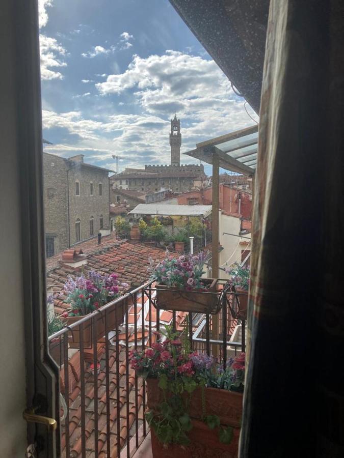 Attico In Piazza Santa Croce Apartman Firenze Kültér fotó
