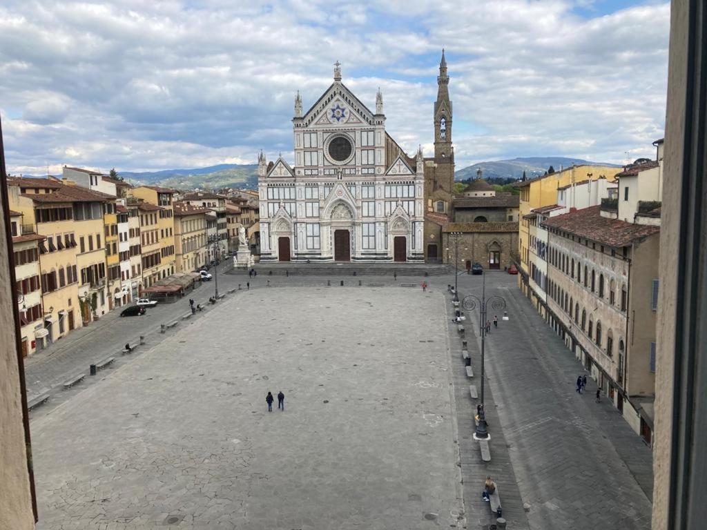 Attico In Piazza Santa Croce Apartman Firenze Kültér fotó